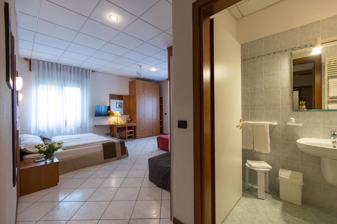 La Mimosa Lazise Otel Dış mekan fotoğraf