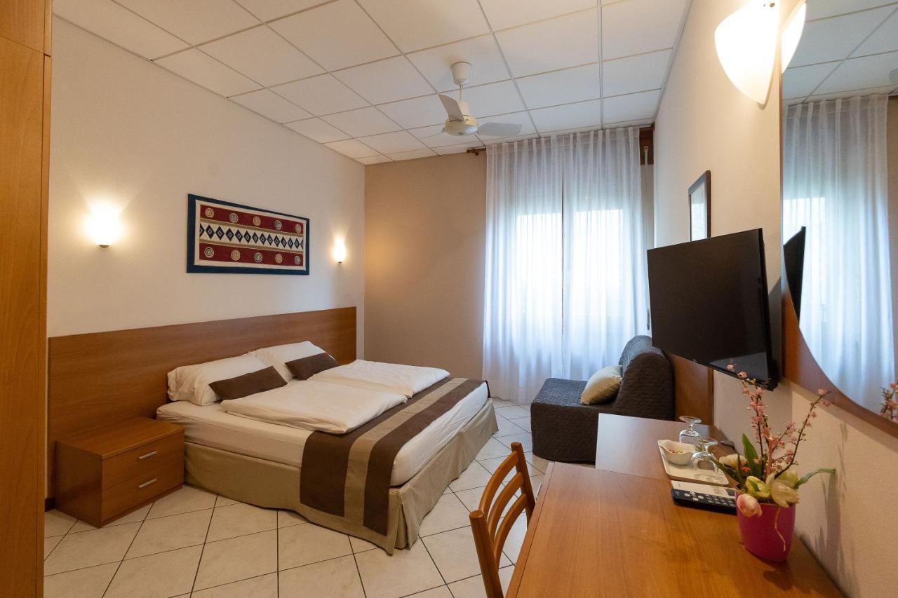 La Mimosa Lazise Otel Dış mekan fotoğraf